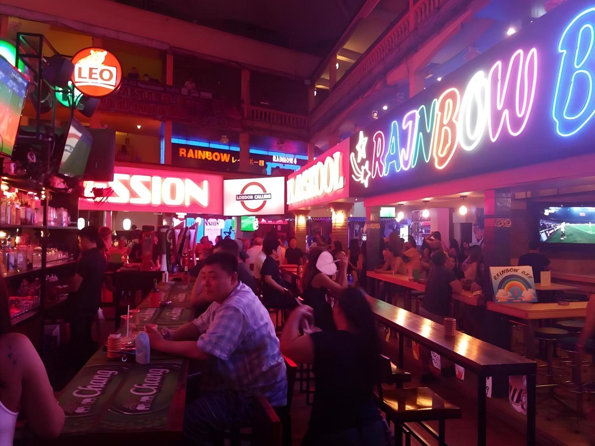 Go Inn Bts Nana V โกอินน์ บีทีเอส นานา 2 Bangkok Extérieur photo